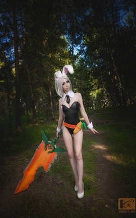VAndych Battle Bunny Riven by Alina Latypova